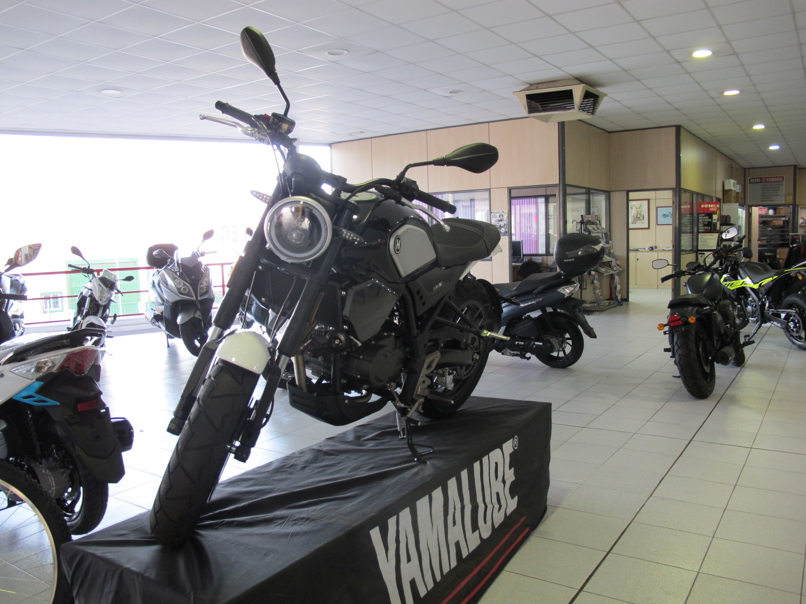 Hanway SC 125 Furious Naked