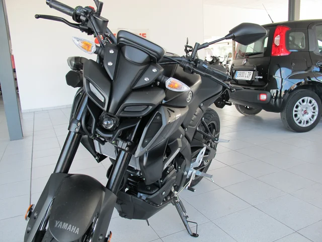 Yamaha MT 125 Negra