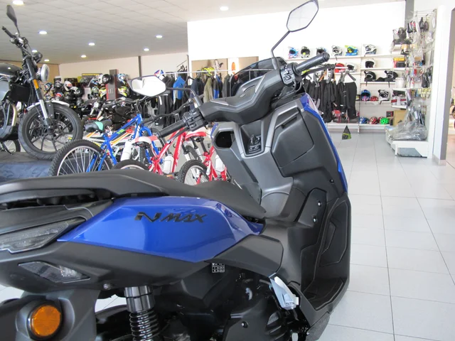 Yamaha NMAX 125 Azul - Imagen 3